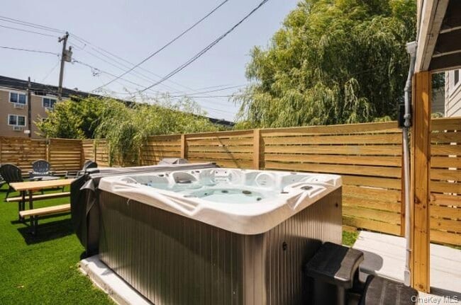 Photo - 1-70 Beach 92nd St