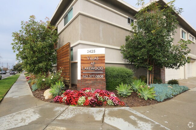 Villas at Lakewood - Villas at Lakewood Apartments