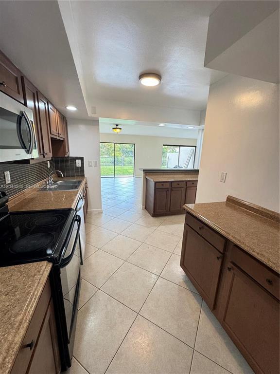 Photo - 3167 Coral Springs Dr