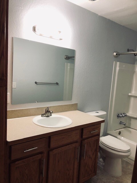 Photo - Auburn Landing Apartments