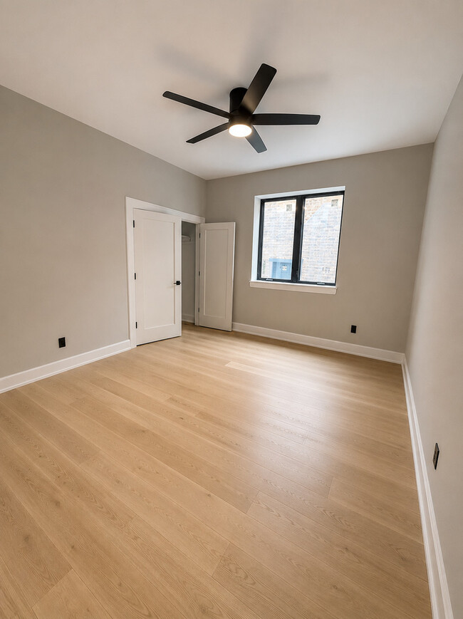 Photo - 1073 W Polk St Unit 3