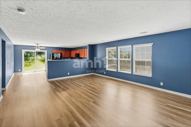 Photo - 3136 Hidden Creek Dr