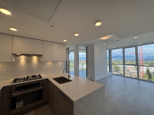 Photo - 10333-10333 133 St