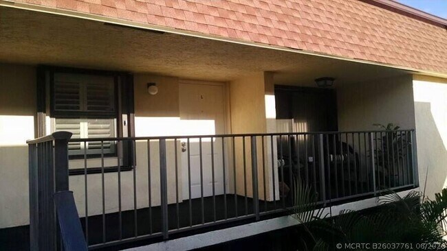 Photo - 120 N M St Unit L