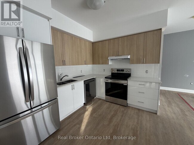 Photo - 60 Donald St Unit 203