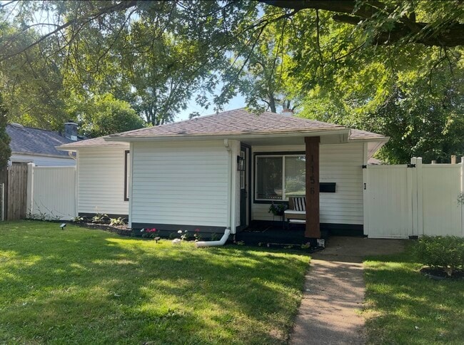 Building Photo - 1156 McKinley Ave