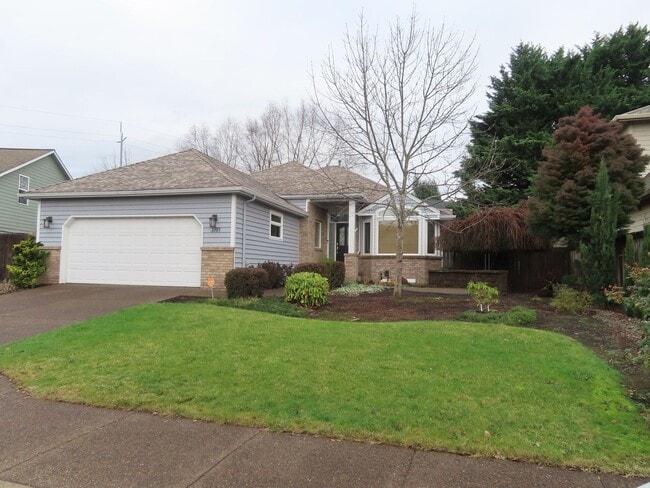 Building Photo - Beautiful home in Ferry St Bridge Area. 3 bedroom / 2 bath! Apply Now!