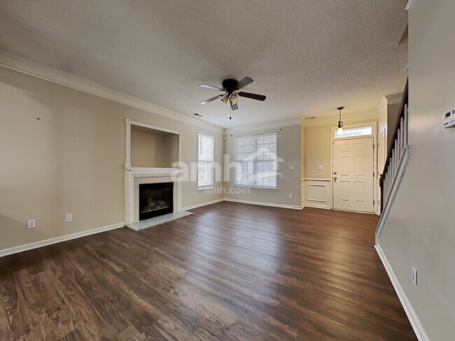 Photo - 6110 Goldenfield Dr