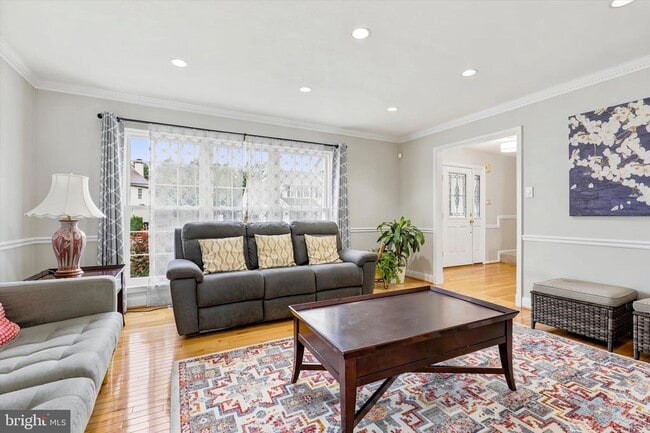 Photo - 438 Candlewood Way