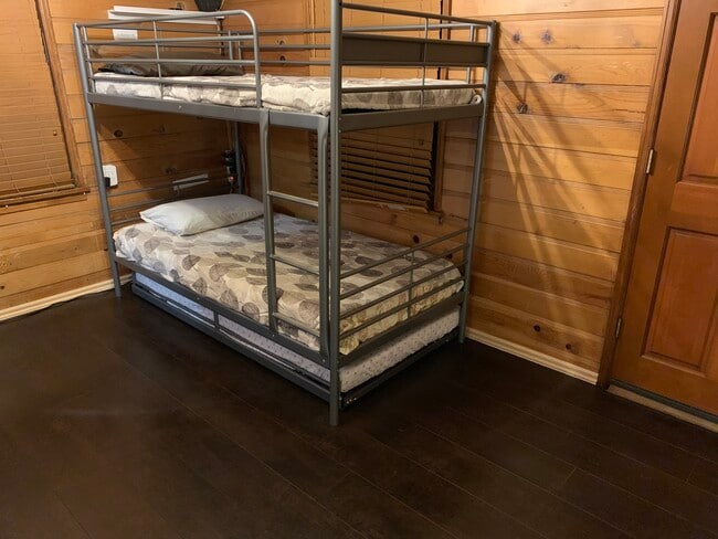 Photo - 542 Highland Rd