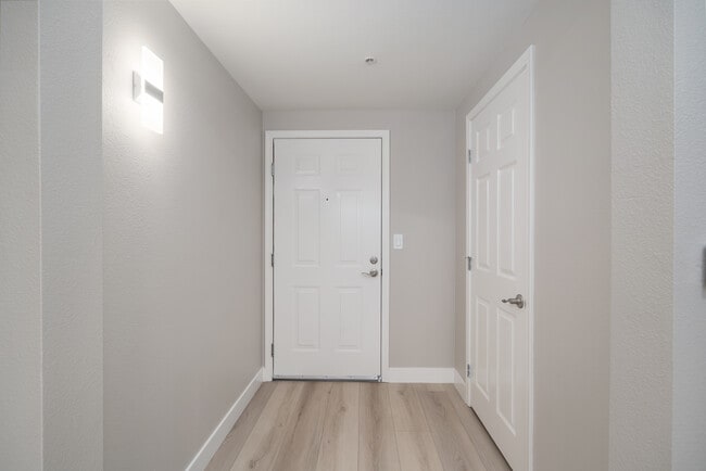 Tahoe - 2BR, 2BA 1,119SF