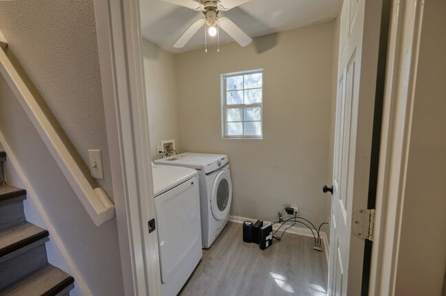 Photo - 250 Arapahoe Dr