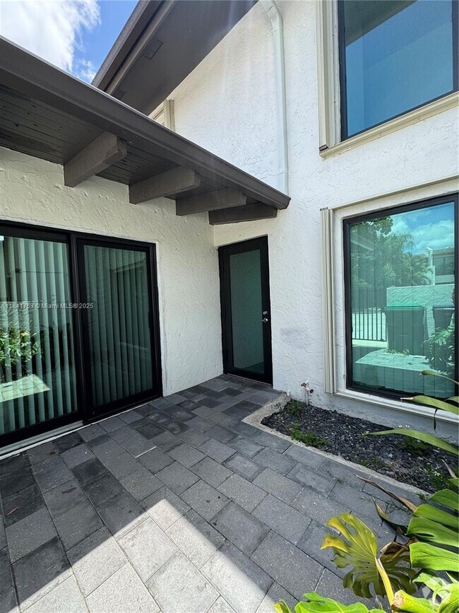 Building Photo - 6929 SW 109th Pl Rental