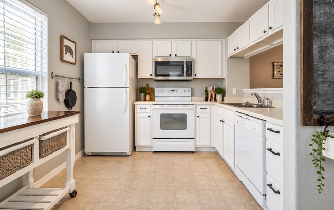 Photo - 5703 S Addison Ct Unit B
