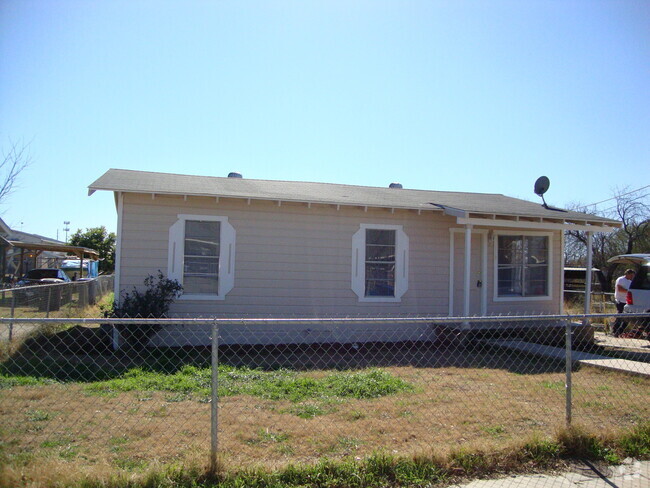 Building Photo - Edgewood Rental