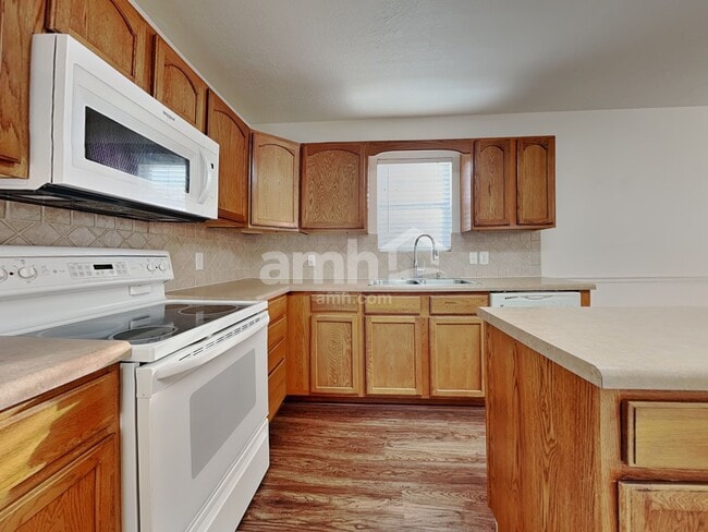 Photo - 6513 Colossal Ln