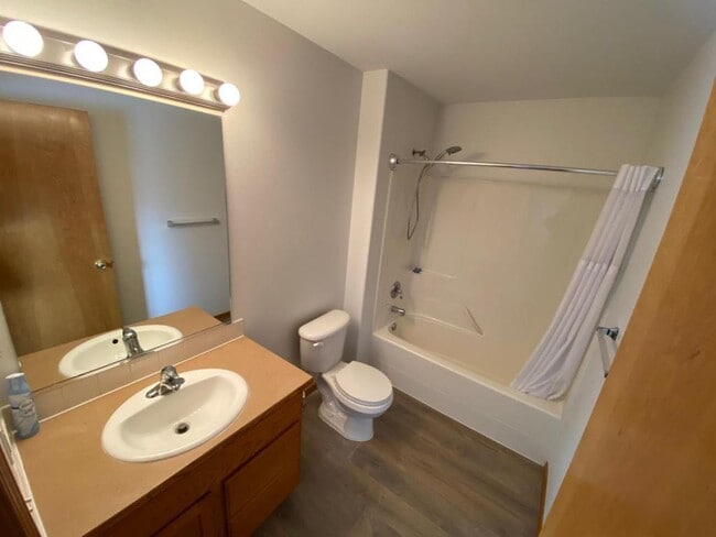 Photo - 856 N Doryport Ct