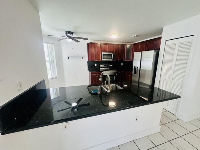 Photo - 18801 NW 12th St