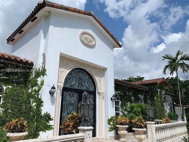 Photo - 12300 Old Cutler Rd