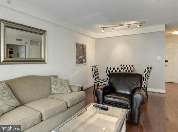 Photo - 3401 38th St NW Unit 203