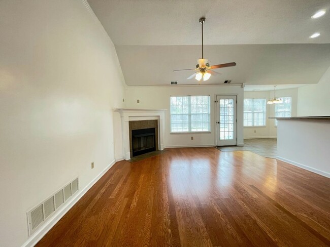 Photo - Ravenwood Subdivision, Horn Lake schools!