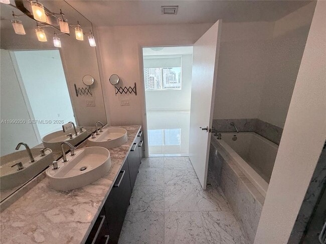 Photo - 244 Biscayne Blvd Unit 3803