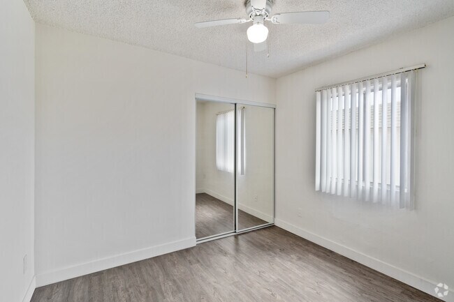 2BR, 1BA - Bedroom 2