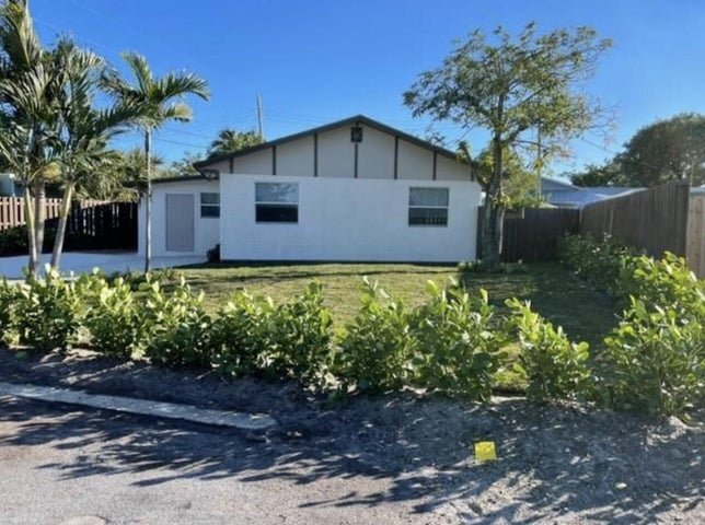 Photo - 150 Manchester St