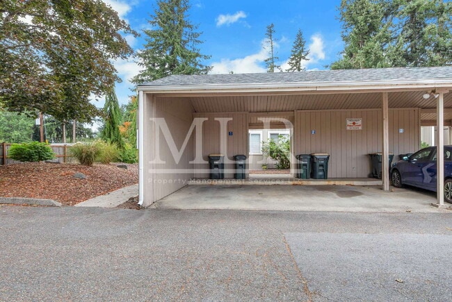 Photo - Modern Comfort in Tumwater – Renovated Ups... Unit 2