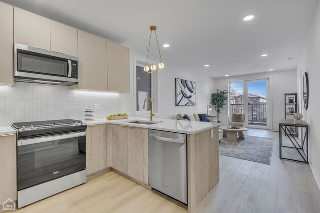 Photo - 4742 S Michigan Ave Unit 3W