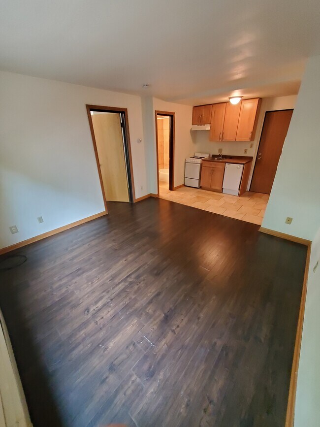 Photo - 22 N Hancock St