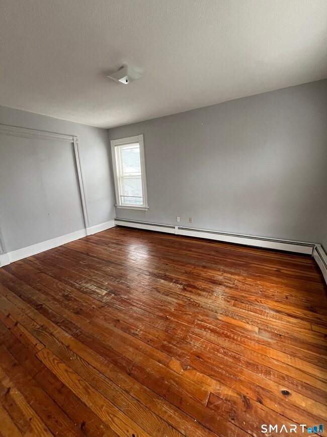 Building Photo - 21 Olive St Unit 2S