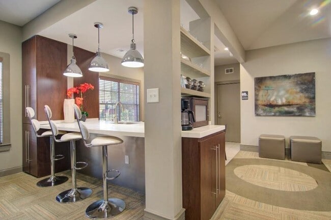 Photo - 1970 Peachford Rd Unit 06204