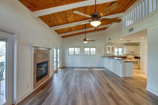 Photo - 758 Sandy Mountain Dr