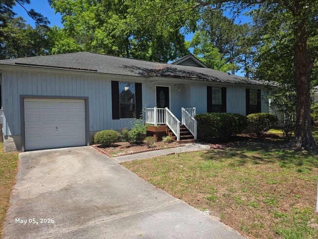 Building Photo - 127 Stockbridge Dr