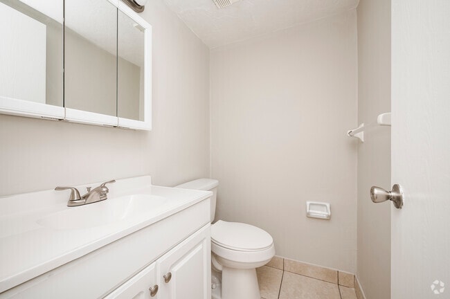 2 BR, 1.5 BA - 1050 SF - Half Bath - The Palms at Daytona