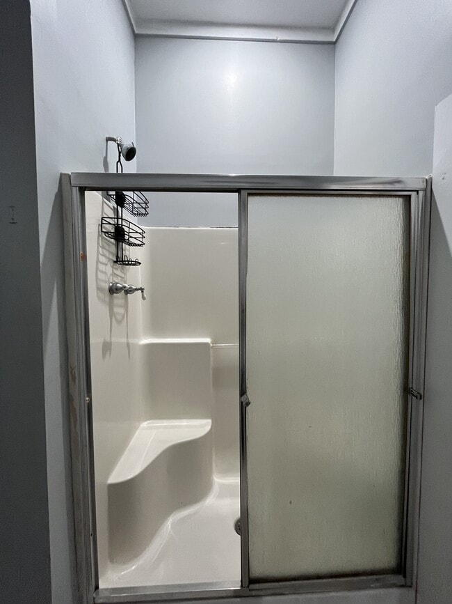 Photo - 104 N 11th Ave