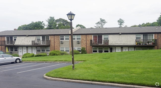 Photo - Heatherwood House at Ronkonkoma