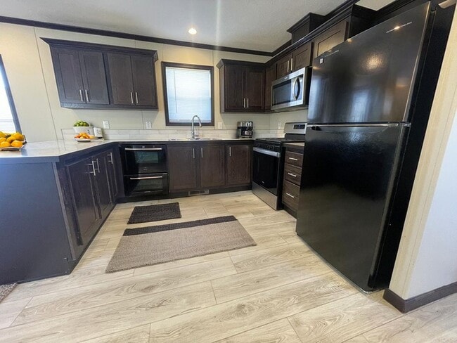 Photo - 15861 Marentette Dr