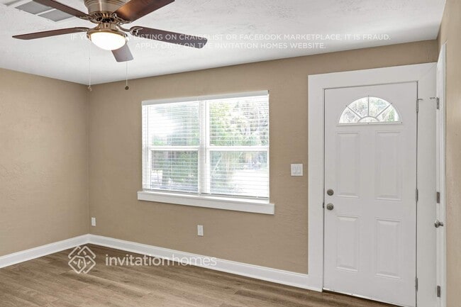 Photo - 424 4th St NW