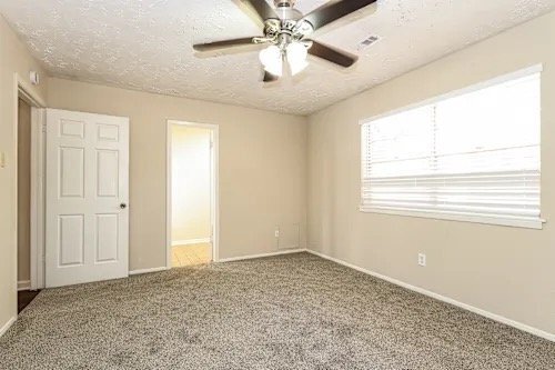 23414 Lestergate Dr