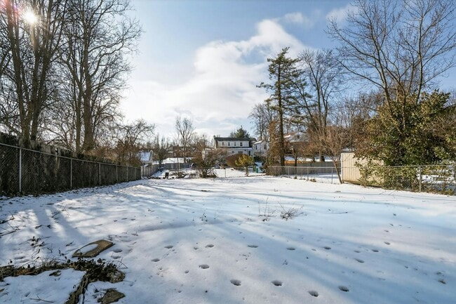 Photo - 126 Thoroughman Ave