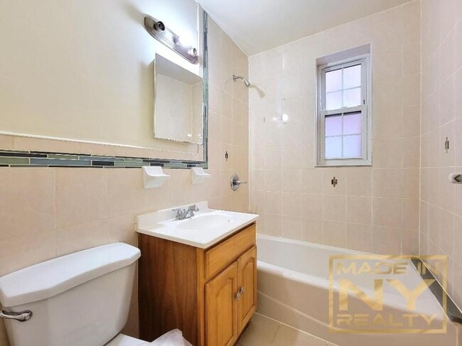 Photo - 1 bedroom in JAMAICA NY 11435 Unit 201