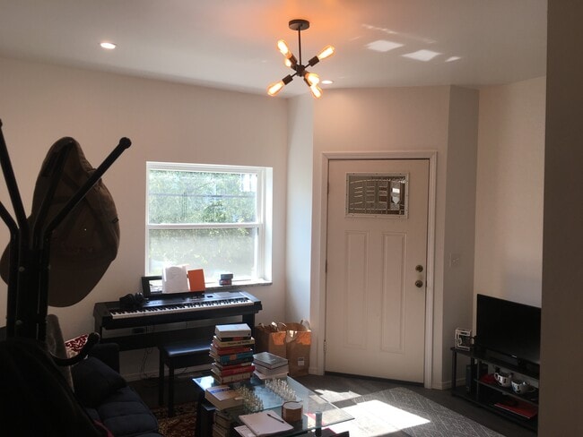 3307 Iowa St Unit 2