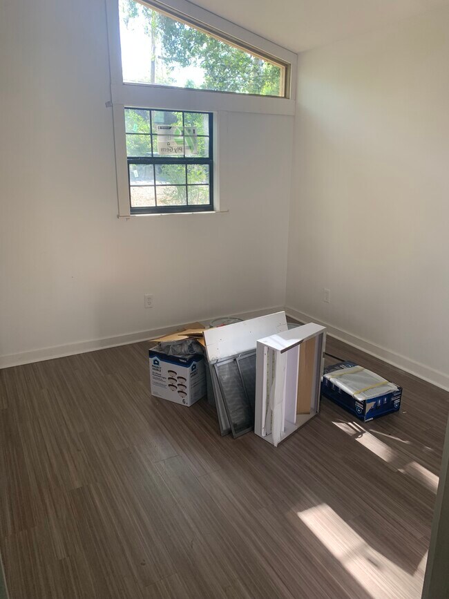 Photo - 1352 Linda Ann Dr