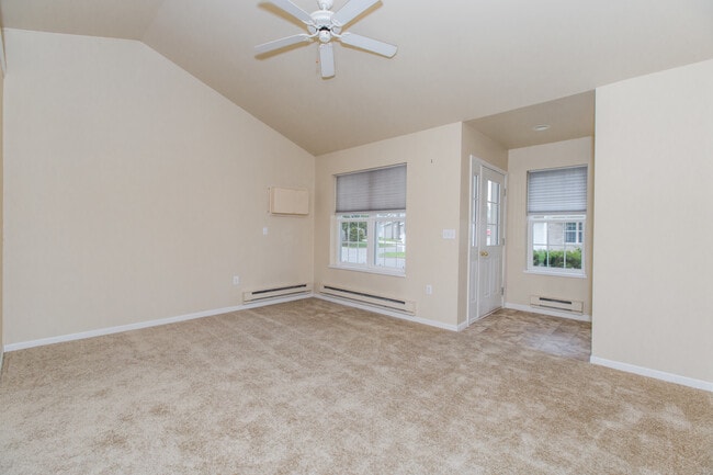 Photo - Whitetail Run