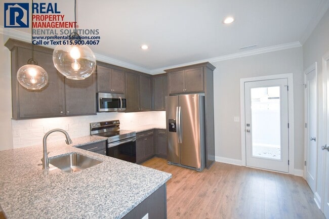 Photo - Luxury 2BR townhome in the heart of Murfreesboro- neighborhood pool, hi-speed internet included!