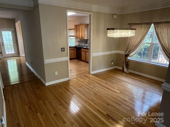 Photo - 8619 Delamere Ln