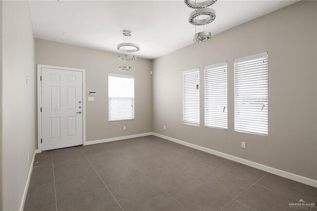 14 Puffin Ave Unit 1