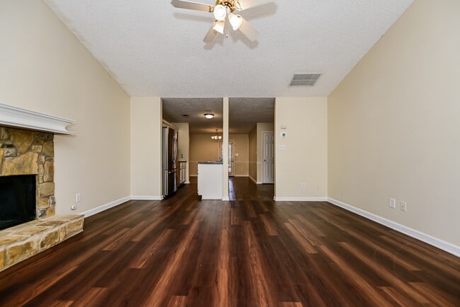 Photo - 1308 N Hampton Dr